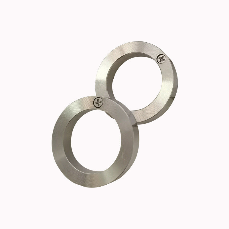 Interconnected Metal Rings: Fidget Toy for Focus