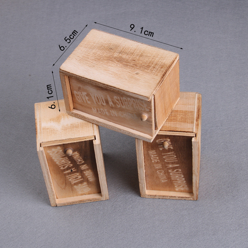 Wooden Prank Box with Realistic Spider for Big Laughs