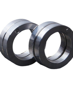 Interconnected Metal Rings: Fidget Toy for Focus