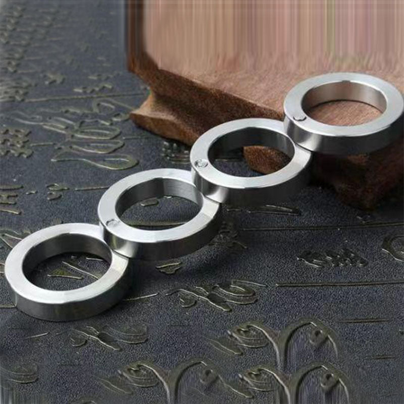 Interconnected Metal Rings: Fidget Toy for Focus