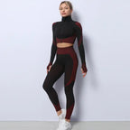  Three-piece seamless yoga set for women in black and red, long-sleeve zip-up and leggings.