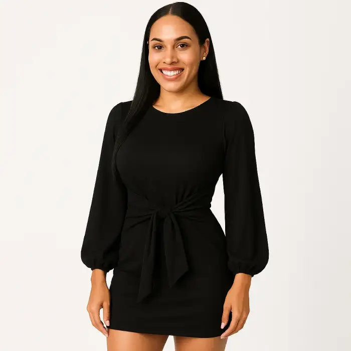  Cocktail dress in black sequin with sleeveless design, perfect for parties or evening events