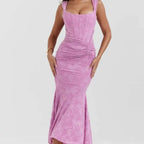 Evening dress in lilac featuring structured bodice, square neckline, side gathering and elegant mermaid silhouette for formal events