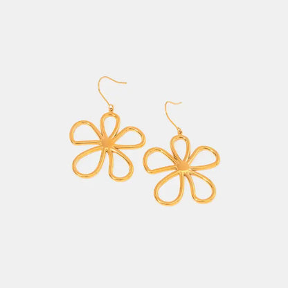 Gold open-design daisy flower earrings with five petals on white background