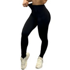 High-waisted leggings in black with slimming front view, built for fitness and everyday style.