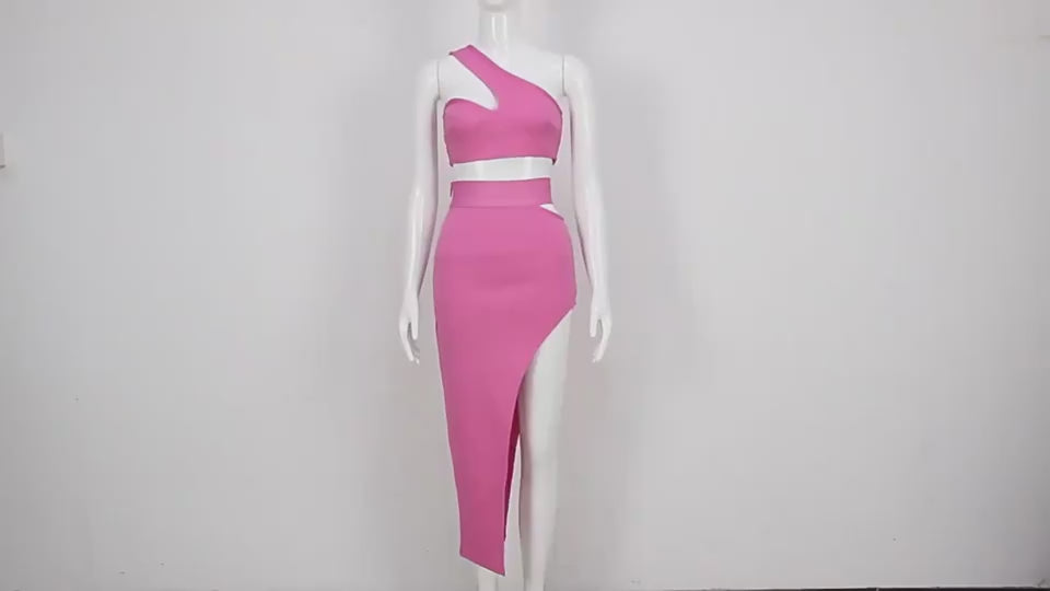Pink Ribbed two piece set on maniquin