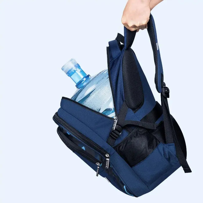 Hand lifting navy backpack with large water bottle, emphasizing 40KG weight capacity