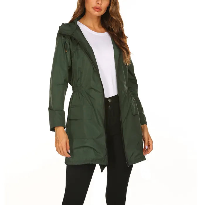 Womens raincoat in dark green with long fit and drawstring hood.