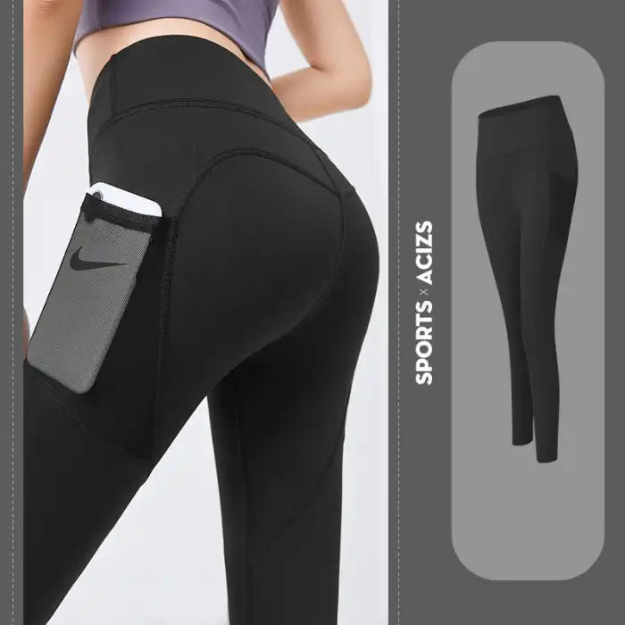 Yoga Legging with Pocket in black featuring side pocket and contour seams for active training.