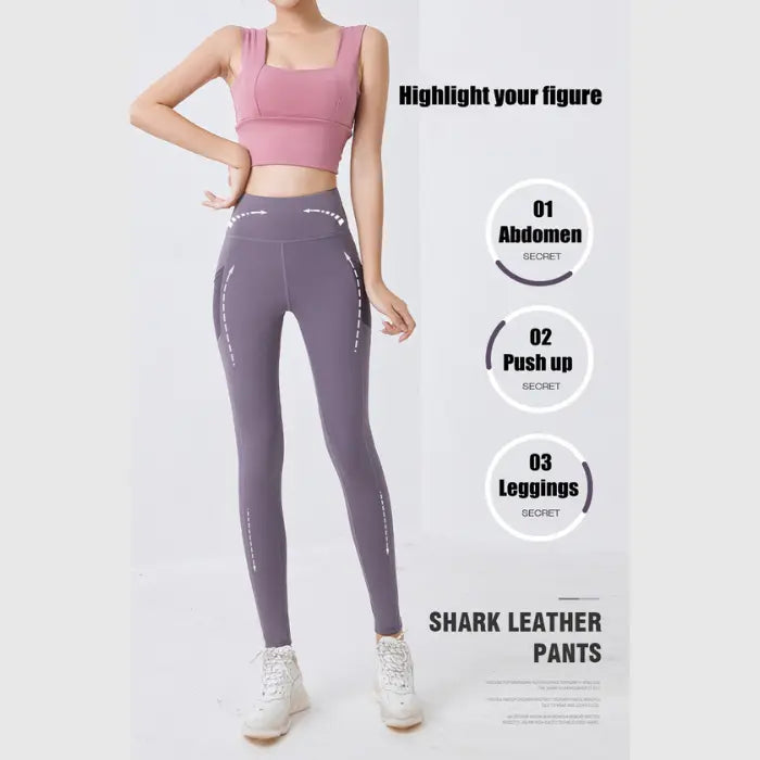 Yoga legging with pocket in purple high waist design highlighting abdomen shaping features